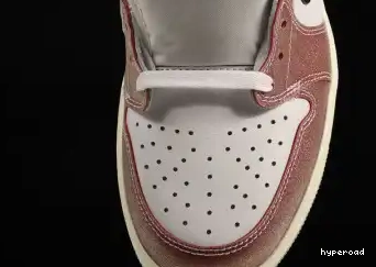 Hyperoad x OG Room Air 1 Trophy Jordan Low 0427